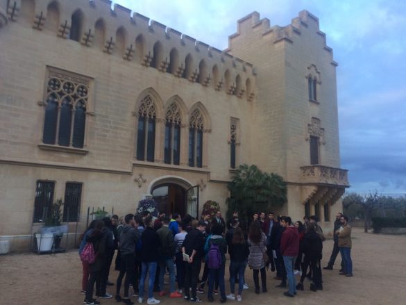 Recepción a los participantes de la IXª Olimpiada en Ayuntamiento de Vila-Seca (Tarragona)