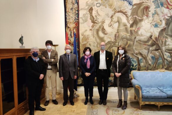 Nota informativa sobre reunión en Ministerio de Educación